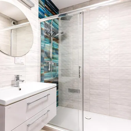 Marina Ilavia - Przy Jeziorze, Ogrodek, Garaz Podziemny, Winda, Klimatyzacja, 2xtv Z Netflix Appartement Iława