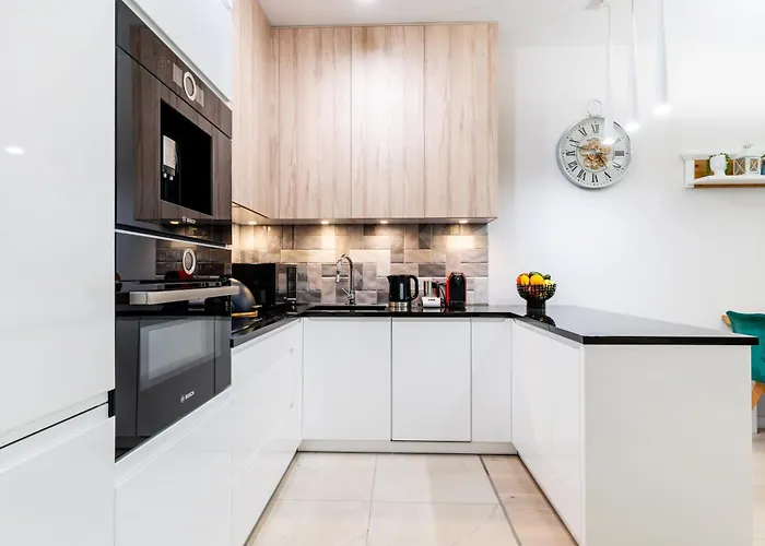 דירה Marina Ilavia - Przy Jeziorze, Ogrodek, Garaz Podziemny, Winda, Klimatyzacja, 2xtv Z Netflix אילאווה